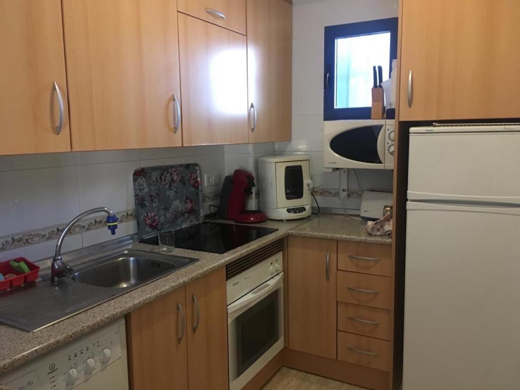 2-Bedroom And Living Room Apartment Near Campoamor Beach ภายนอก รูปภาพ