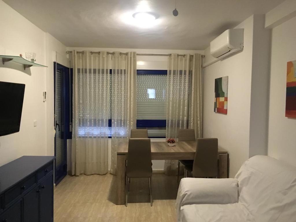 2-Bedroom And Living Room Apartment Near Campoamor Beach ภายนอก รูปภาพ