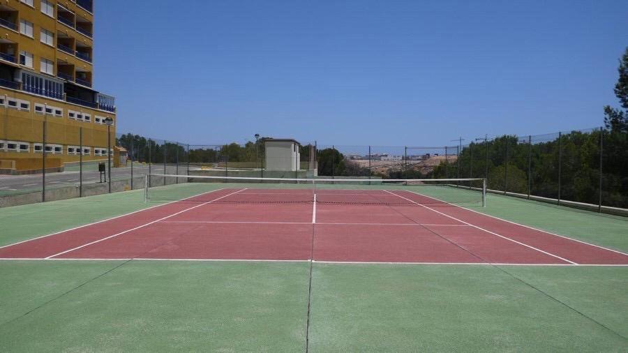 2-Bedroom And Living Room Apartment Near Campoamor Beach ภายนอก รูปภาพ